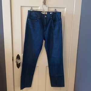 Classic dark wash straight leg. High Rise. New w/ Tags. 32”/waist and 38”/hip.